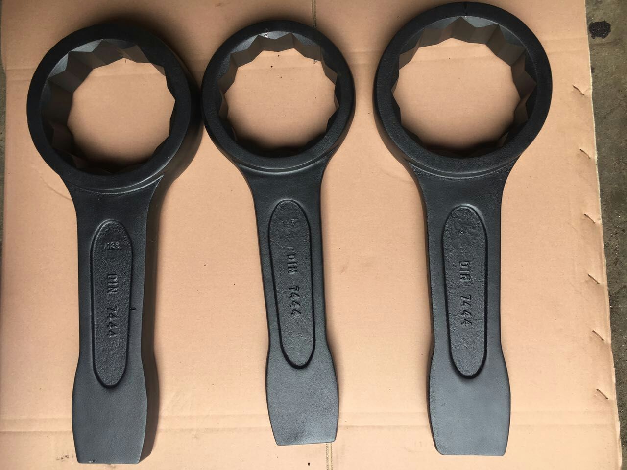 敲擊板花扳手 敲擊板花扳手